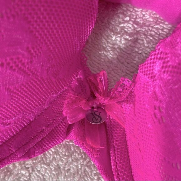 Victorias Secret Hot Pink Lace Body By Victoria Push Up Bra 36D - Picture 8 of 12